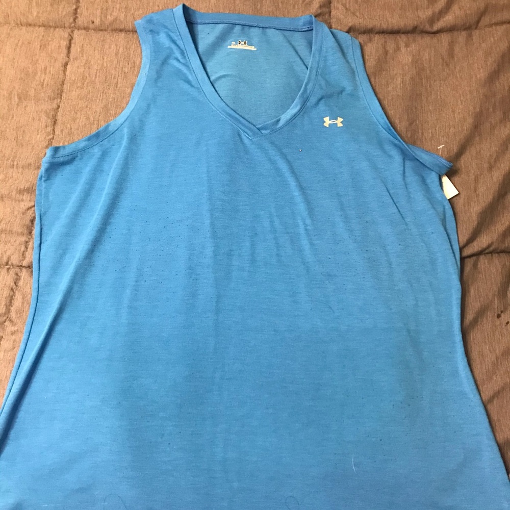 Under armour tank